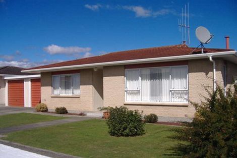 Photo of property in 40a Cambridge Street, Levin, 5510