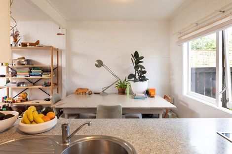 Photo of property in 7/14 Fowlds Avenue, Sandringham, Auckland, 1025