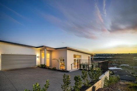 Photo of property in 15 Gyle Place, Pyes Pa, Tauranga, 3112
