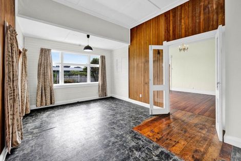 Photo of property in 14 Albany Street, Patea, 4520