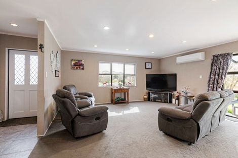 Photo of property in 43 Lansdowne Crescent, Glenview, Hamilton, 3206