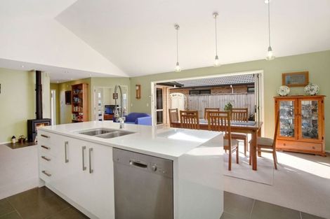 Photo of property in 197 Woodman Drive, Tawa, Wellington, 5028