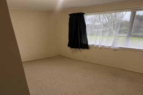 Photo of property in 18 Utauta Street, Waikanae, 5036