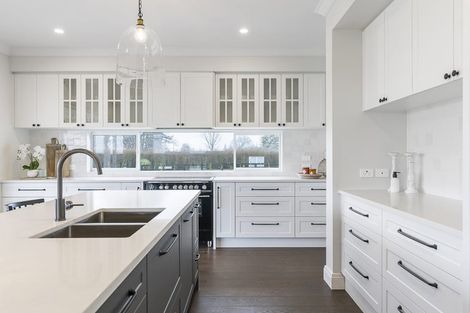 Photo of property in 4 Sunline Drive, Leamington, Cambridge, 3432