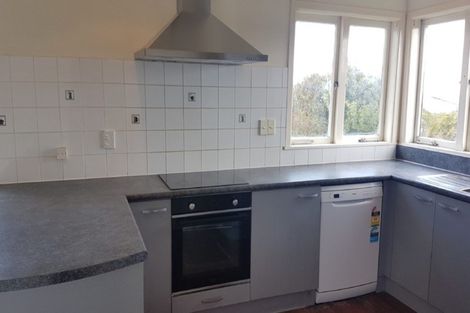 Photo of property in 204 East Coast Road, Forrest Hill, Auckland, 0620