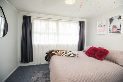 Photo of property in 16 Lugton Street, Nawton, Hamilton, 3200