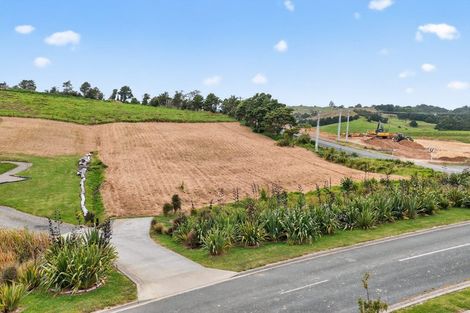 Photo of property in 2 Arahanga Road, Paparoa, 0571