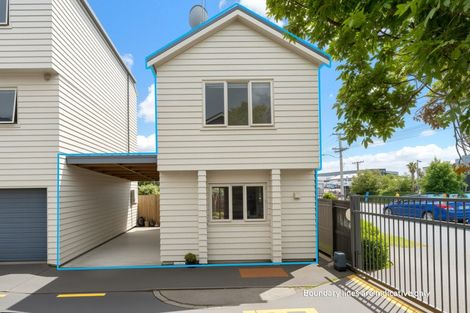 Photo of property in 1/51 Henderson Valley Road, Henderson, Auckland, 0612