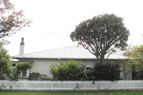 Photo of property in 85 Pendarves Street, New Plymouth, 4310