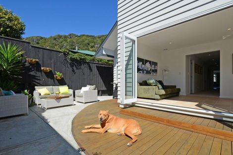 Photo of property in 6 Hinau Street, Eastbourne, Lower Hutt, 5013