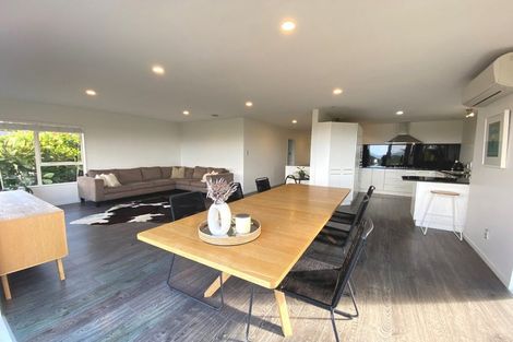 Photo of property in 76a Wade River Road, Stanmore Bay, Whangaparaoa, 0932