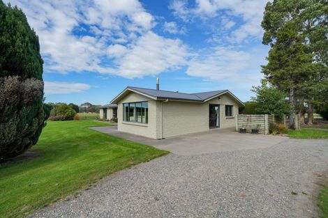 Photo of property in 239 Pomona East, Makarewa, Invercargill, 9876