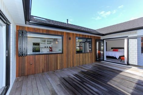 Photo of property in 6 Francis Douglas Drive, Westown, New Plymouth, 4310