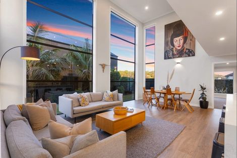 Photo of property in 15 William Blake Way, Riverhead, 0820