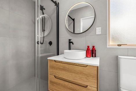 Photo of property in 5 Moravale Lane, Flat Bush, Auckland, 2016