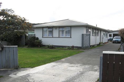 Photo of property in 18 Russell Road, Wainuiomata, Lower Hutt, 5014