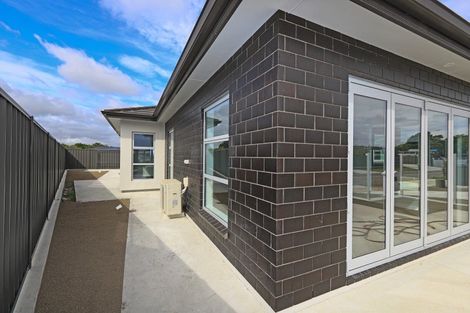 Photo of property in 6 George Yee Place, Taradale, Napier, 4112