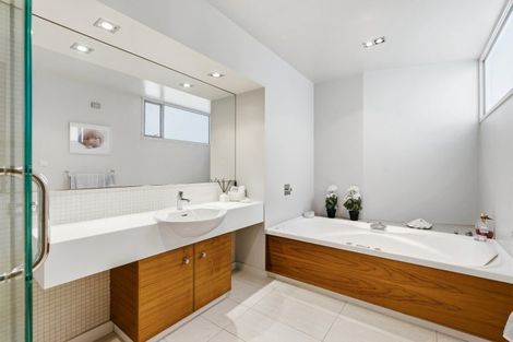 Photo of property in 3 Sunninghurst Drive, Fairfield, Dunedin, 9018