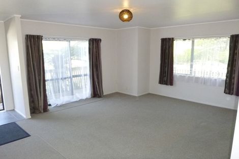 Photo of property in 1/15 Seaview Road, Glenfield, Auckland, 0629