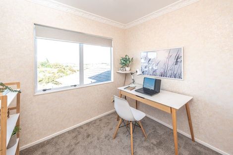 Photo of property in 14 Rawhiti Place, Saint Johns Hill, Whanganui, 4501