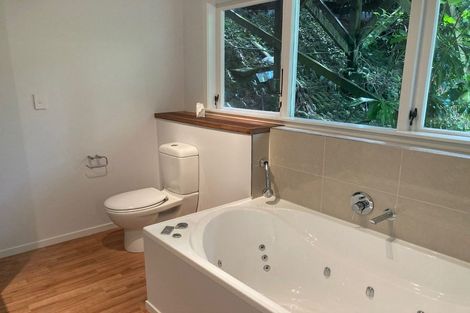 Photo of property in 3 Mamaku Grove, Khandallah, Wellington, 6035