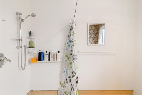 Photo of property in 7 Darroch Street, Fairy Springs, Rotorua, 3015