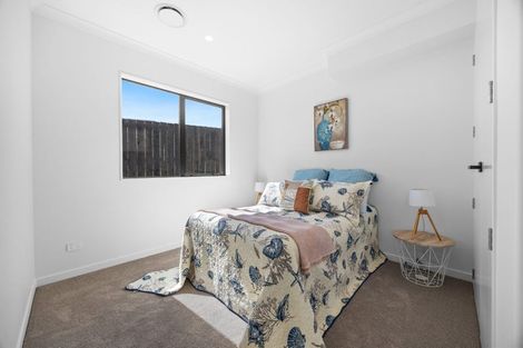 Photo of property in 2 Laurel Drive, Rosehill, 2113