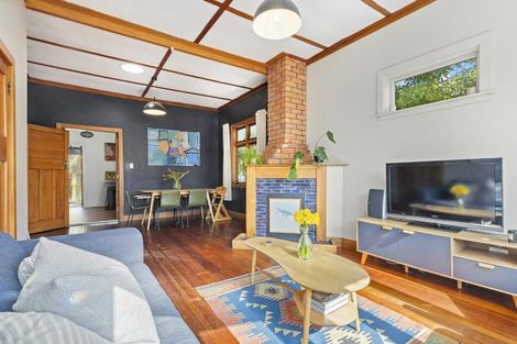 Photo of property in 39 Dee Street, Island Bay, Wellington, 6023