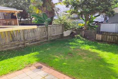 Photo of property in 1/41 Ellice Road, Totara Vale, Auckland, 0629