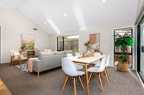 Photo of property in 49a Banks Boulevard, Whitby, Porirua, 5024