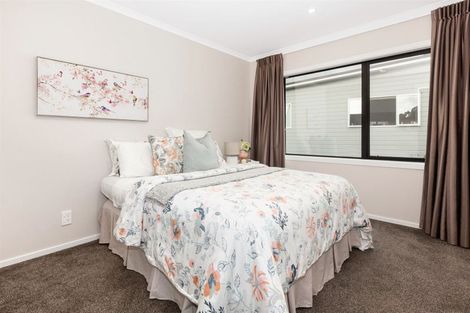 Photo of property in 49a Banks Boulevard, Whitby, Porirua, 5024