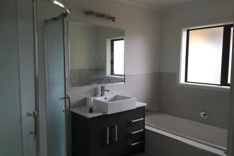 Photo of property in 9 Piwakawaka Court, Rototuna North, Hamilton, 3210