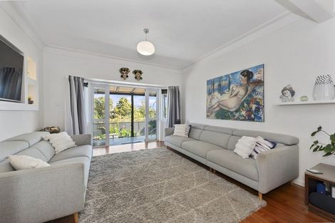 Photo of property in 9 Alison Street, Hamilton Lake, Hamilton, 3204