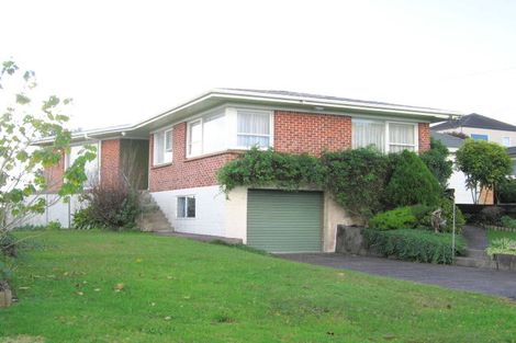 Photo of property in 98 Whangaparaoa Road, Red Beach, 0932