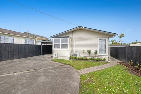 Photo of property in 71b Red Beach Road, Red Beach, 0932