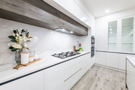 Photo of property in 42 Tir Conaill Avenue, Flat Bush, Auckland, 2019