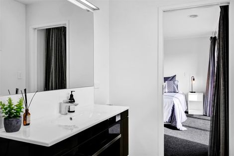 Photo of property in 6 Pebble Beach Court, Waiwhakaiho, New Plymouth, 4312