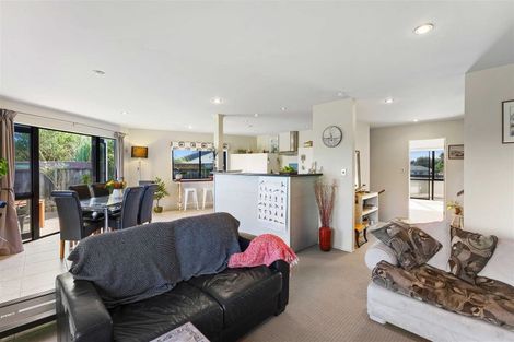Photo of property in 4 Flaxmere Street, Waikanae Beach, Waikanae, 5036