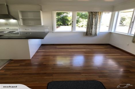 Photo of property in 2/54 Kings Crescent, Hutt Central, Lower Hutt, 5010
