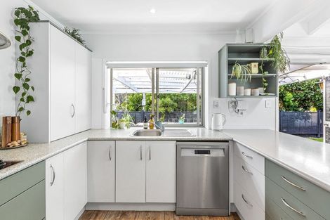 Photo of property in 26 Doment Crescent, Orewa, 0931