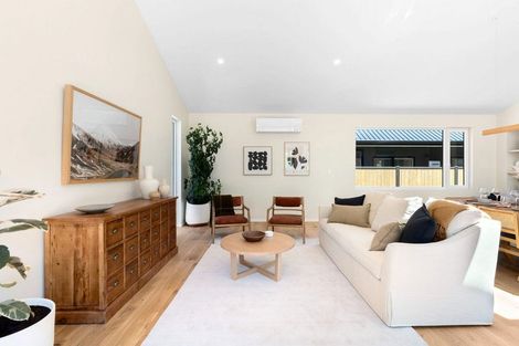 Photo of property in 35 Jack Hanley Drive, Jacks Point, Queenstown, 9371