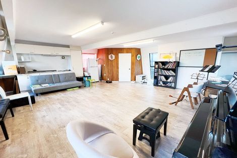 Photo of property in 4 Cliff Road, Torbay, Auckland, 0630