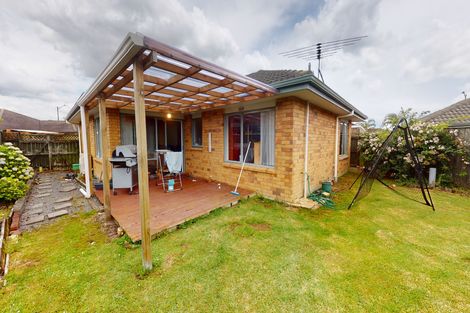 Photo of property in 8 Stellata Court, Randwick Park, Auckland, 2105