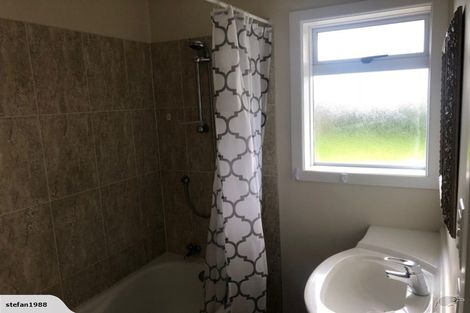 Photo of property in 2/69a Symonds Street, Royal Oak, Auckland, 1061