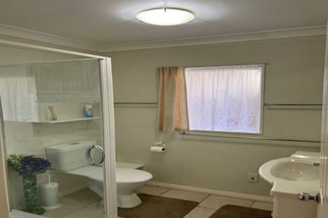 Photo of property in 40 Point View Drive, East Tamaki Heights, Auckland, 2016