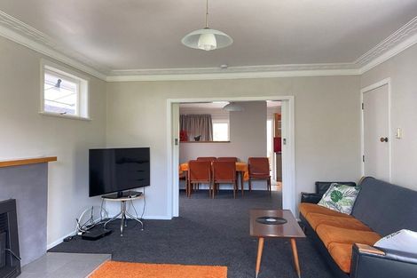 Photo of property in 50 Sylvan Crescent, Te Atatu South, Auckland, 0610