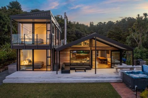 Photo of property in 28 Opahi Bay Road, Mahurangi West, Warkworth, 0983