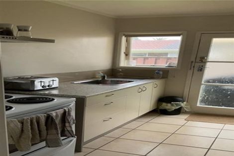 Photo of property in 5 Ashcroft Avenue, Mangere Bridge, Auckland, 2022