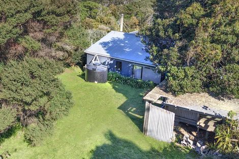 Photo of property in 6569 Pouto Road, Pouto, 0391