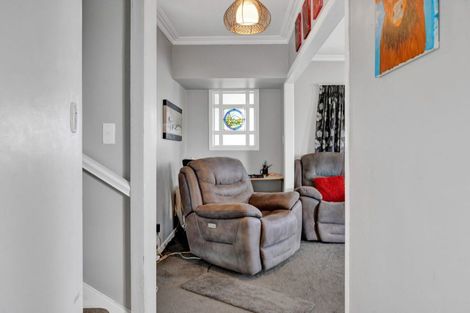 Photo of property in 43 Brown Street, Inglewood, 4330